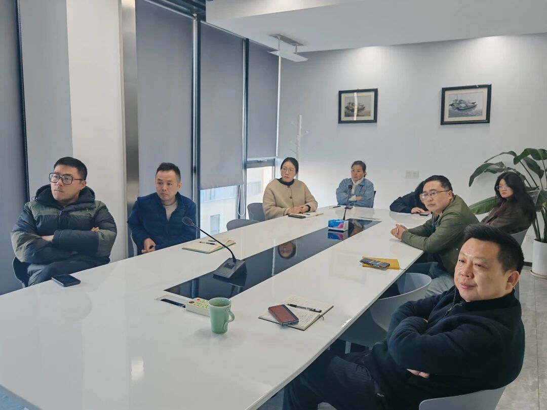 市场趋势分享与跨部门讨论 7