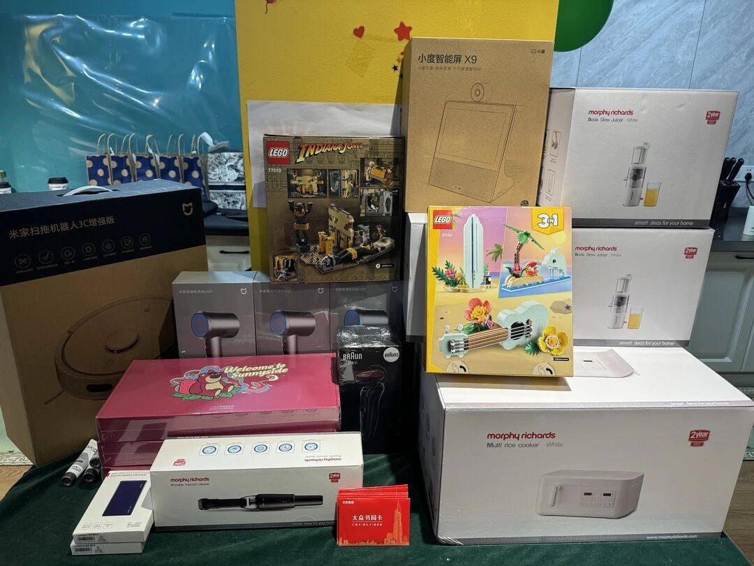 New Year gifts prepared for Alpha Beta employees